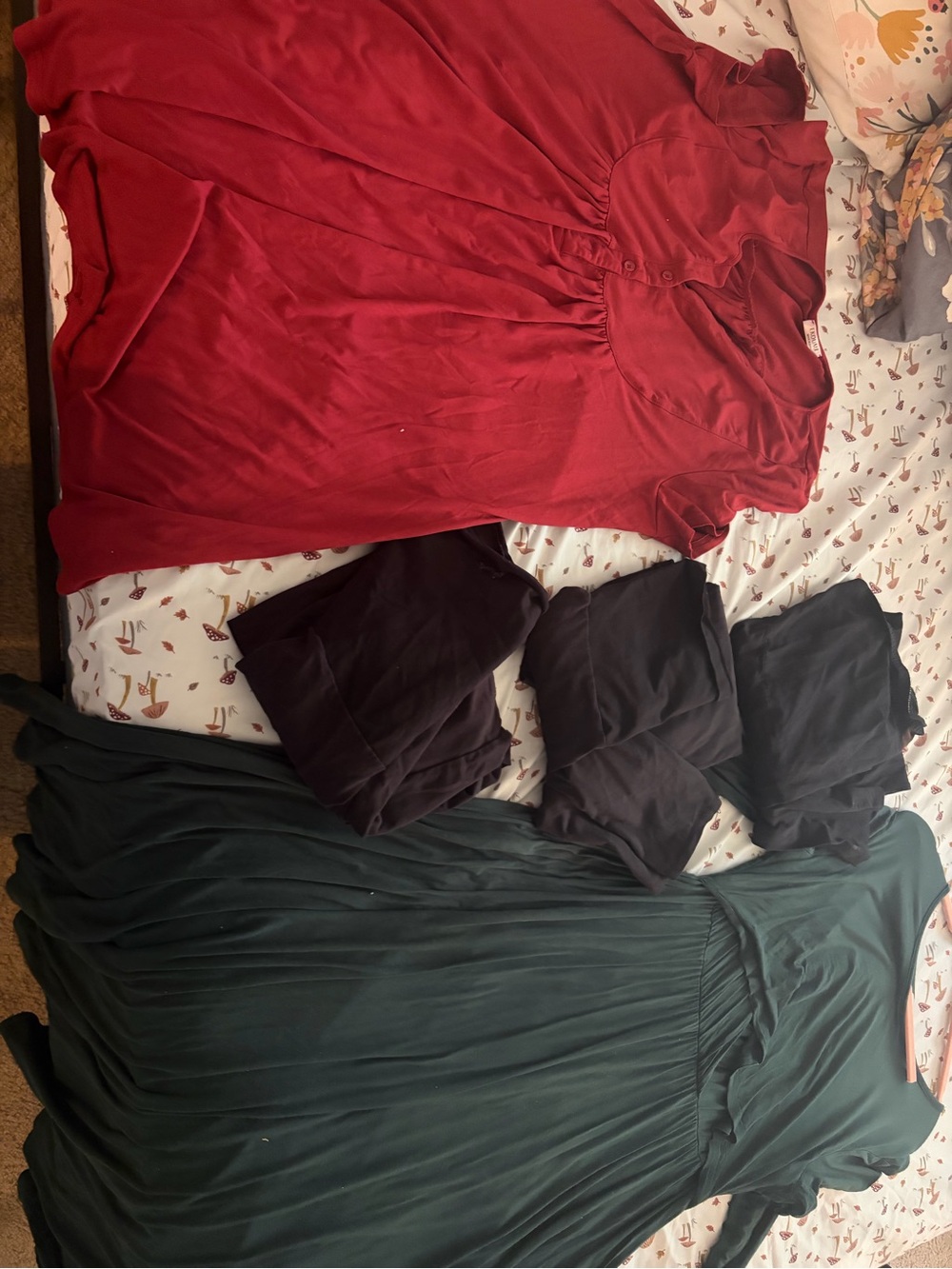 Maternity and Breastfeeding bundle.